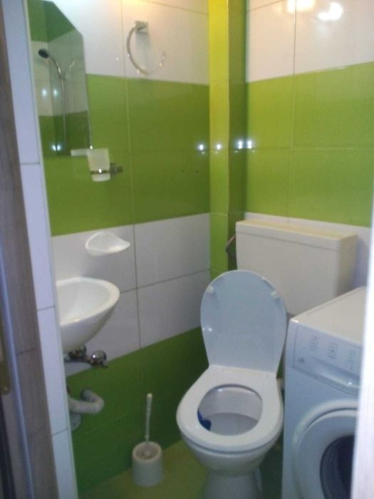 Proprietar Inchiriez Garsonira Zona Lipovei
