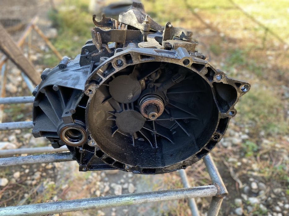 Cutie viteze ford c max  2.0 tdci