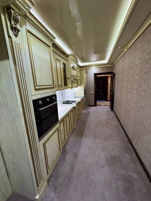 Продается кв Ор.р: Магазин Bosch B&B кафе 3/7/9 75м2 шота руставелли