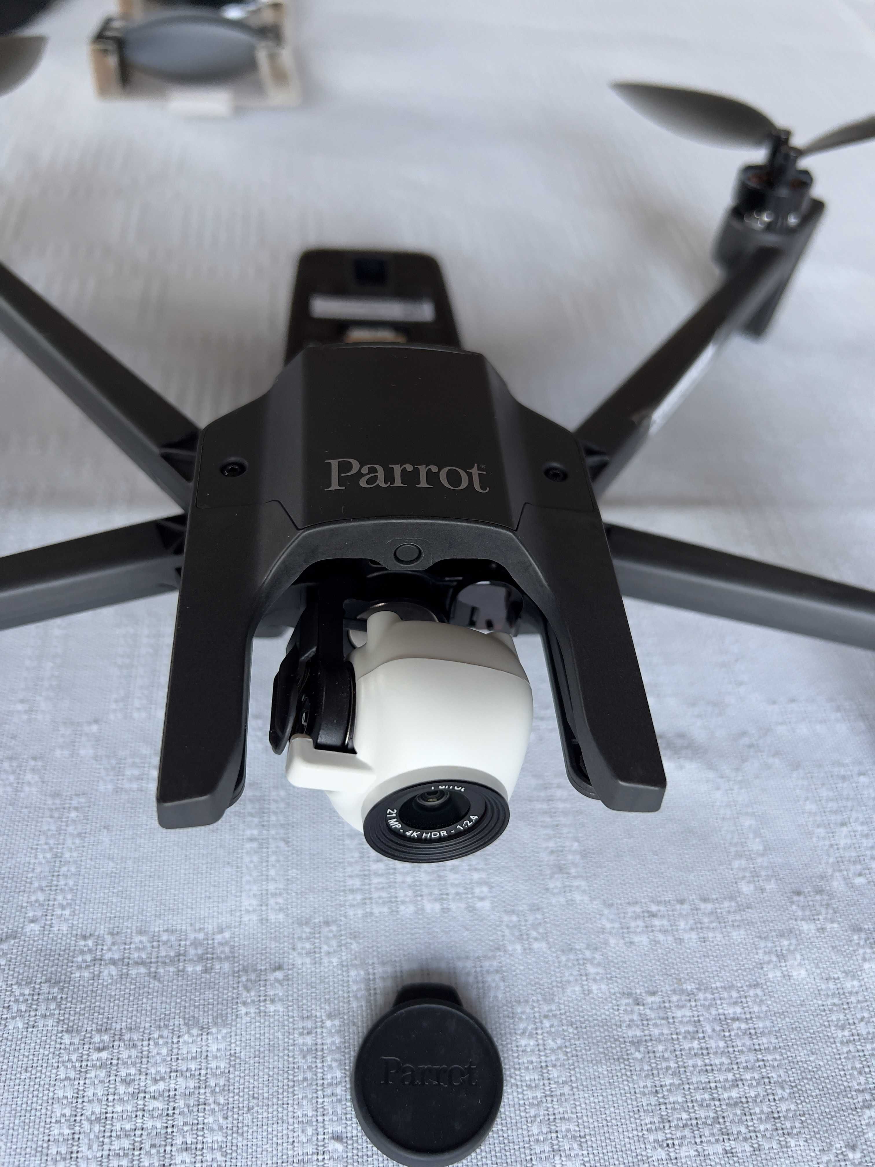 Drona Parrot Anafi, Camera 4K HDR