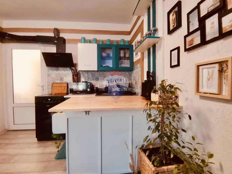 Продава се Къща в Варна, Колхозен пазар - 80 кв.м за 1110 €/кв.м - Снимка #9