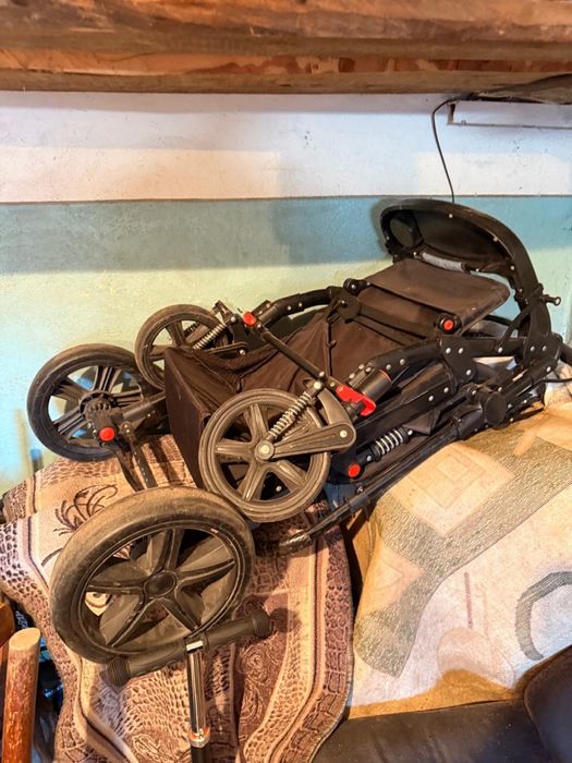 продается б/у Коляска