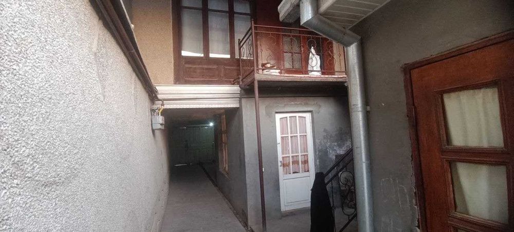 Hovli sotiladi 4.2 sotix