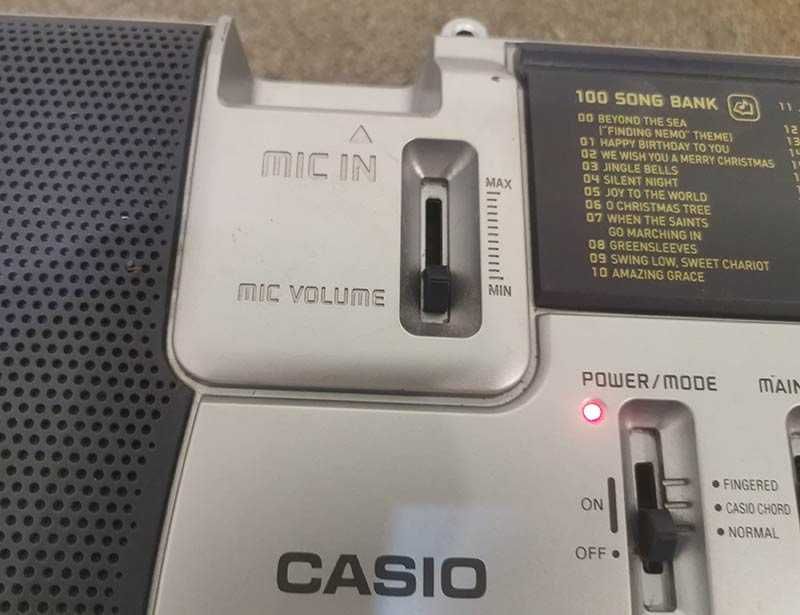 компютърна миди клавиатура CASIO LK-110 синтезатор с 5 октави