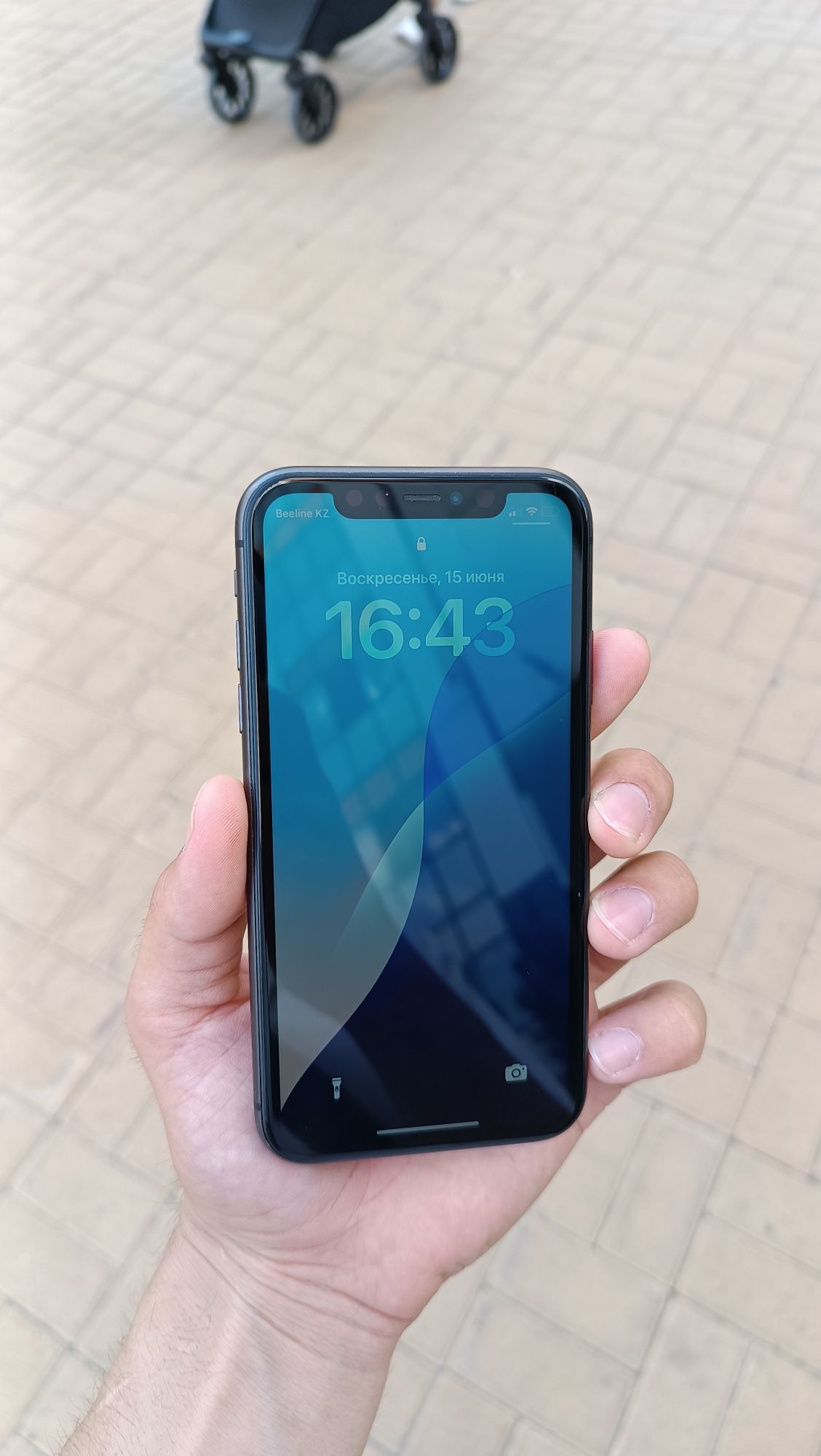 iPhone 11 почти как новый