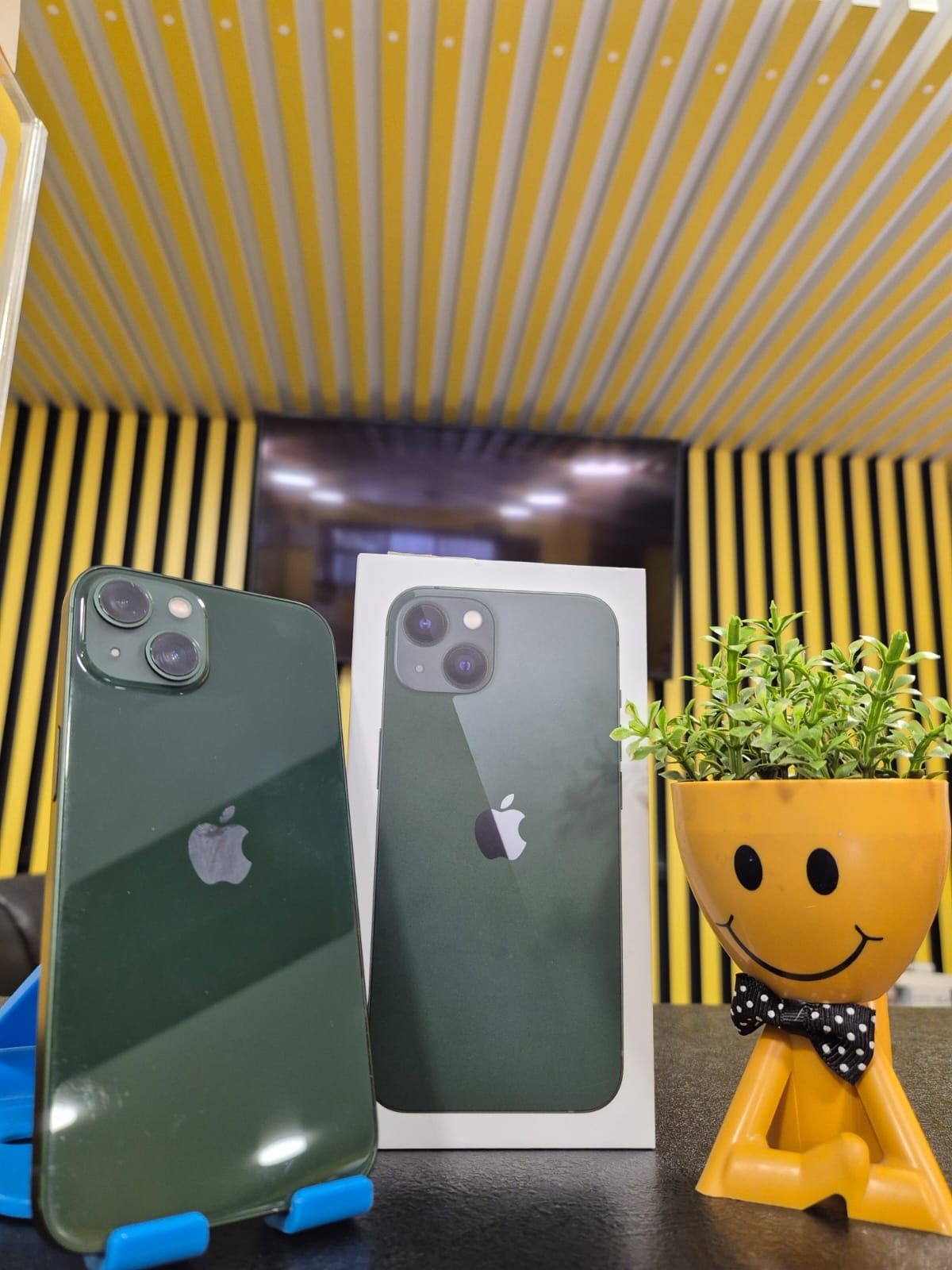 Iphone 13, 256гб, 74% акб, Kaspi 0-0-12
