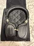 Casti Bowers & Wilkins P5 wirelles stare ff buna