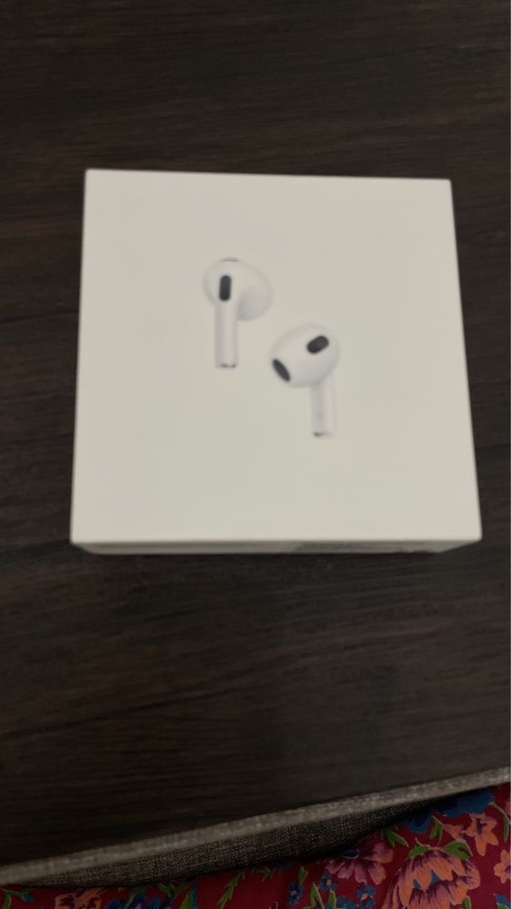 Наушники Airpods