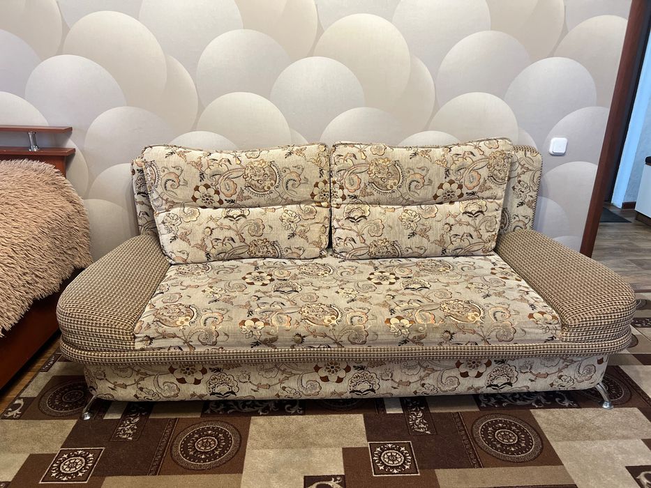 Продам диван !!!