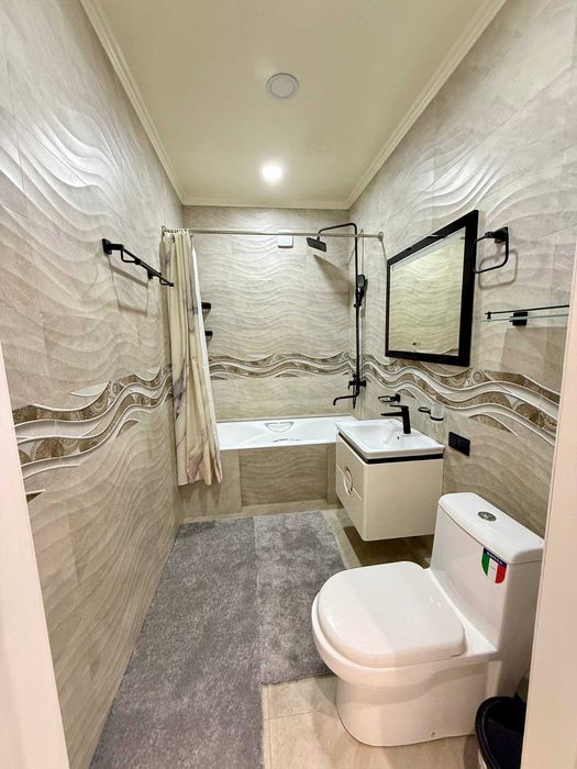 Максим Горький Новостройка 
3/3/4
Площадь: 80 м²