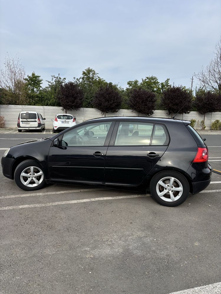 Volkswagen Golf 5 1.6 mpi