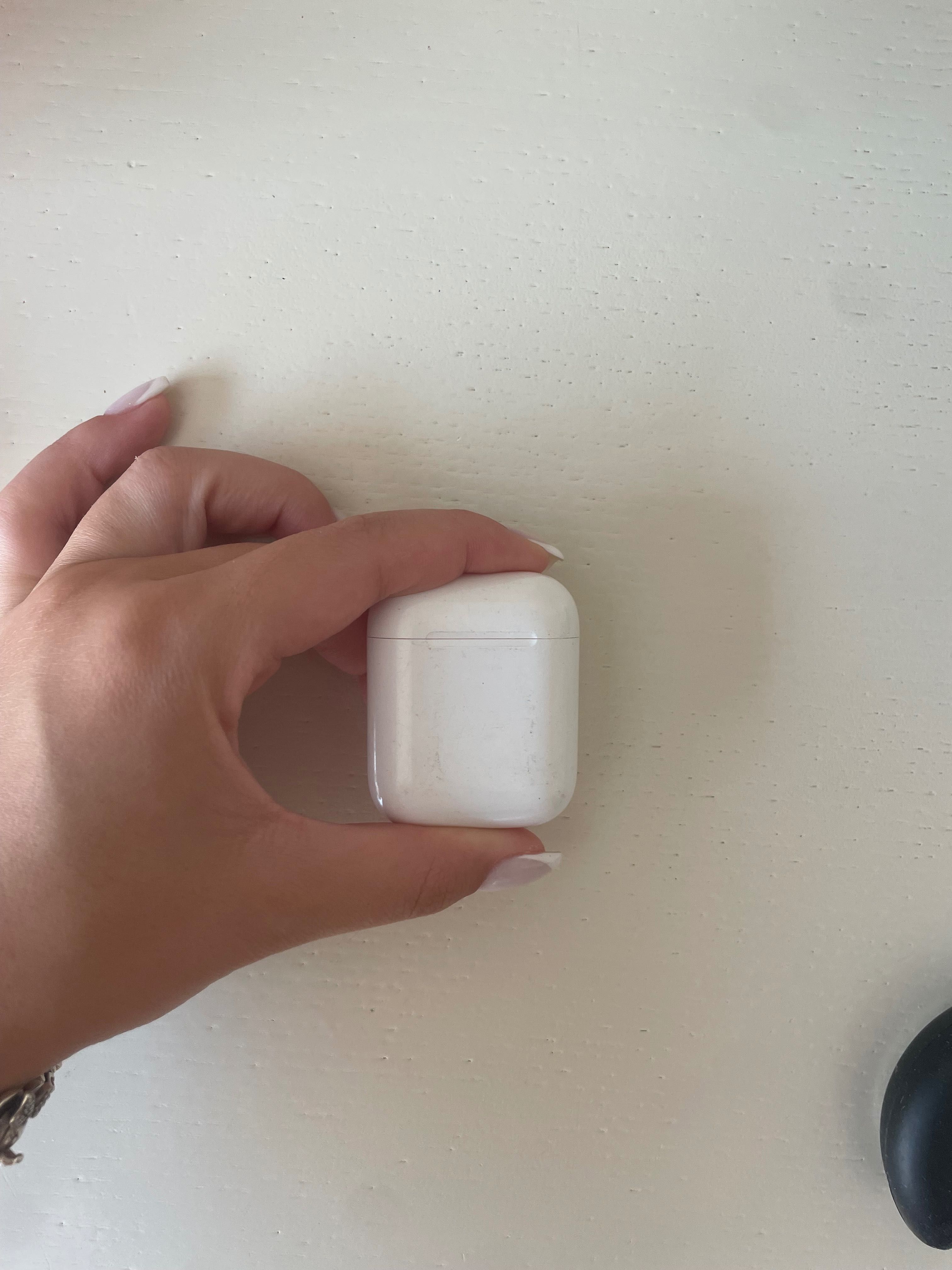 AirPods 2 генерация с 3 калъфа
