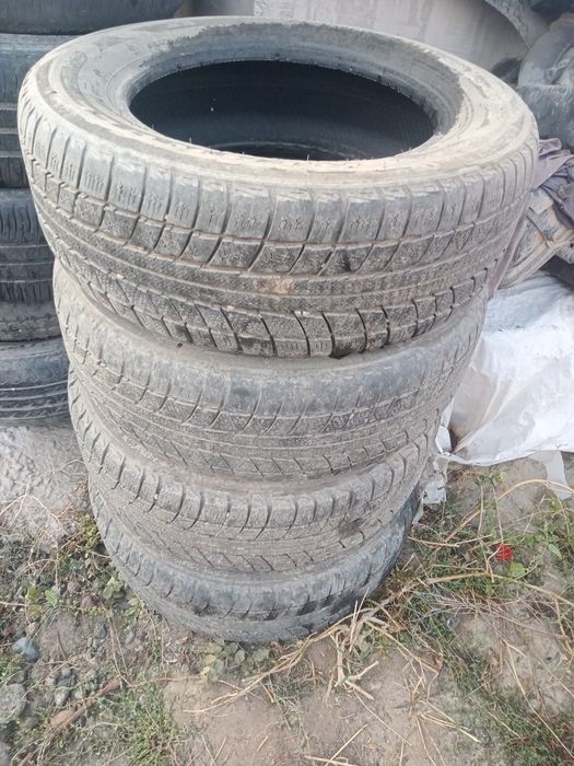 Шины зимние комплект