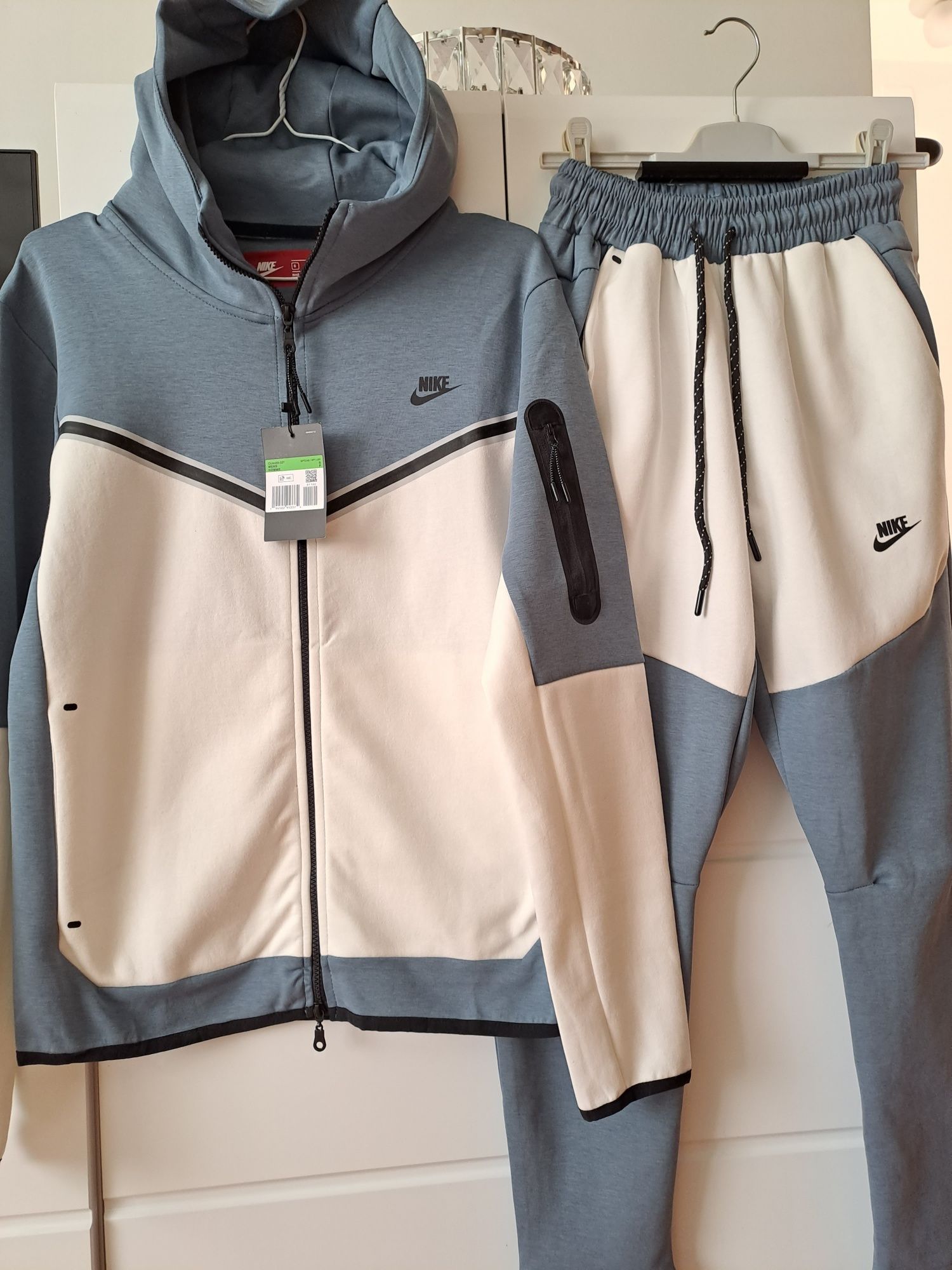 Nike Tech Flecce