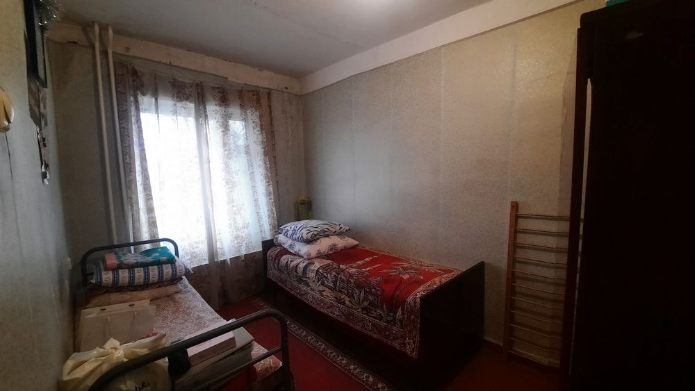 Продаётся 3 комнатная на 3 этаже в Мирзо-Улугбекском районе