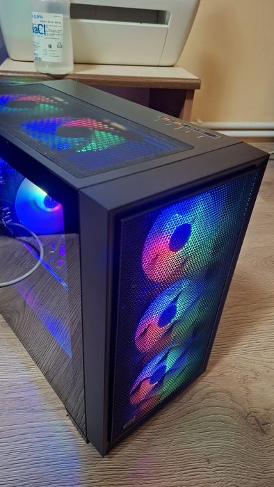 Vund pc i5 13400f + rx xfx 6750xt 12gb nou