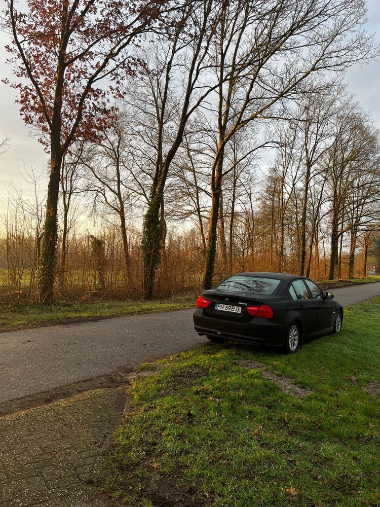 BMW 318D 2.0 2011