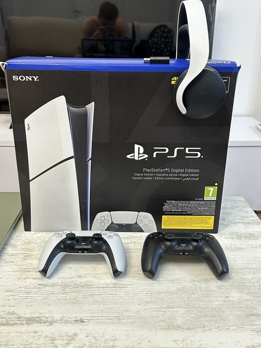 Vand ps 5 de 1 TB slim ca nou cu garantie