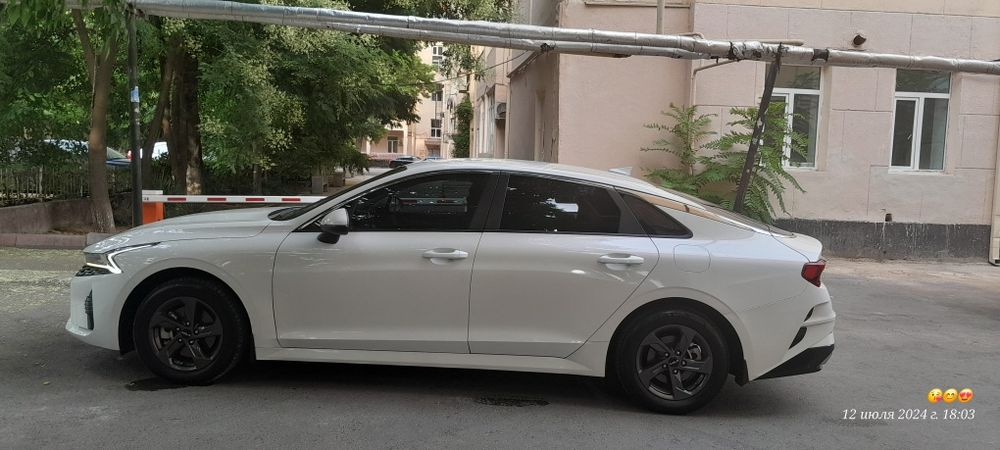 Kia k5 propani bor arendaga beriladi boshiga 6000 oyma oy 600 dan 5 yi