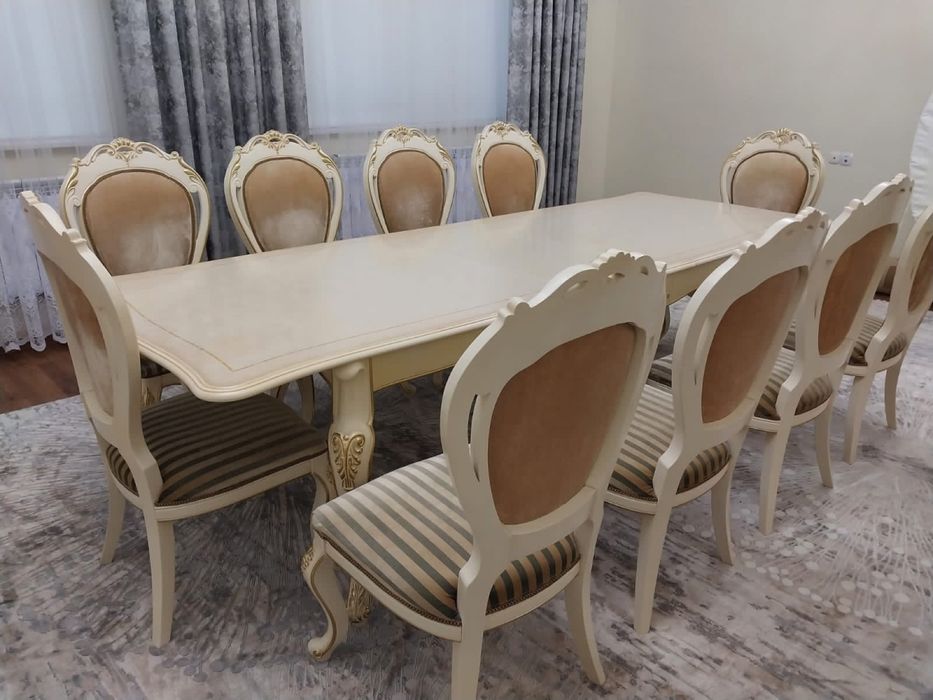 стол со стульями