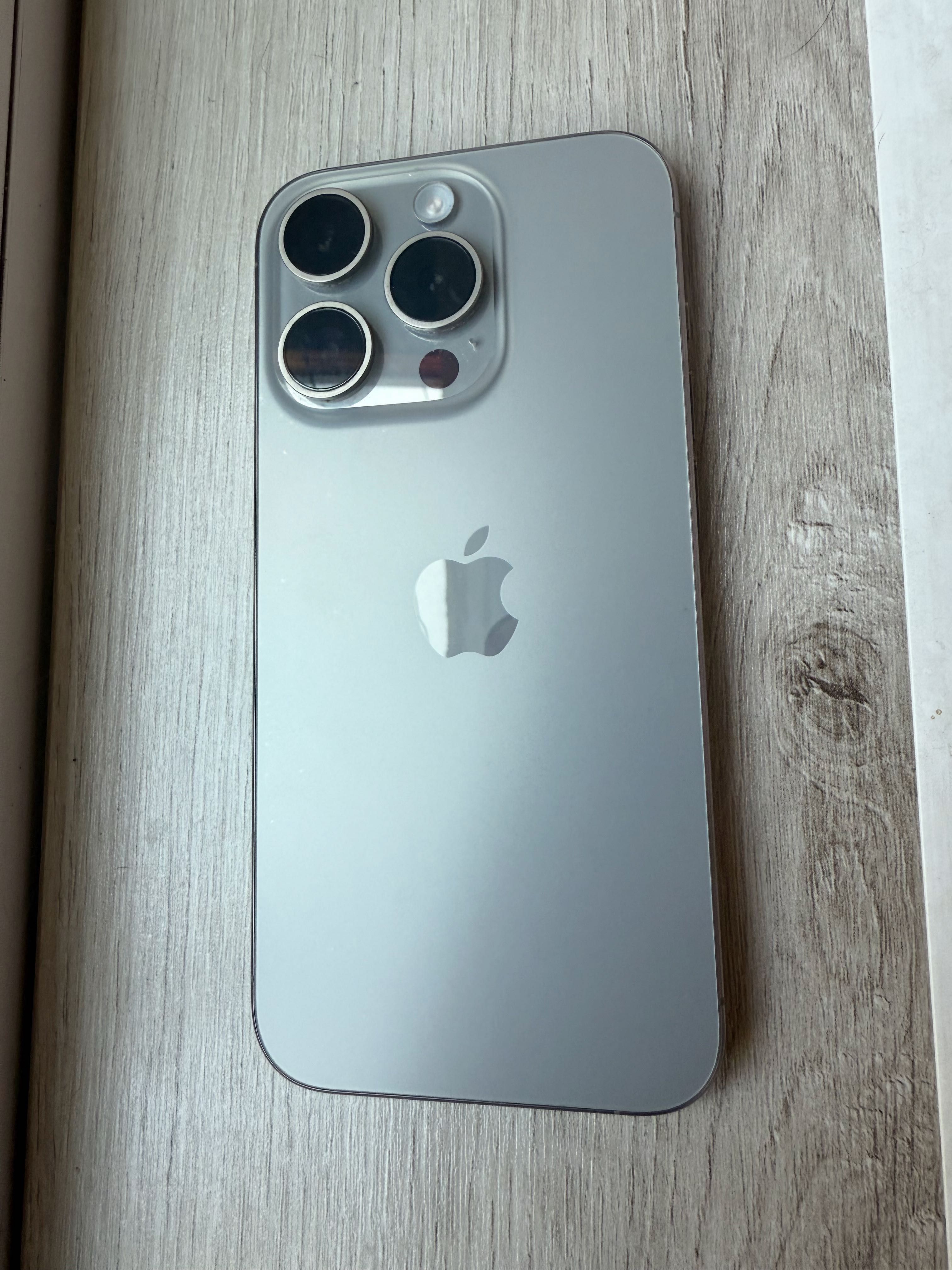 Iphone 15 pro 256GB
