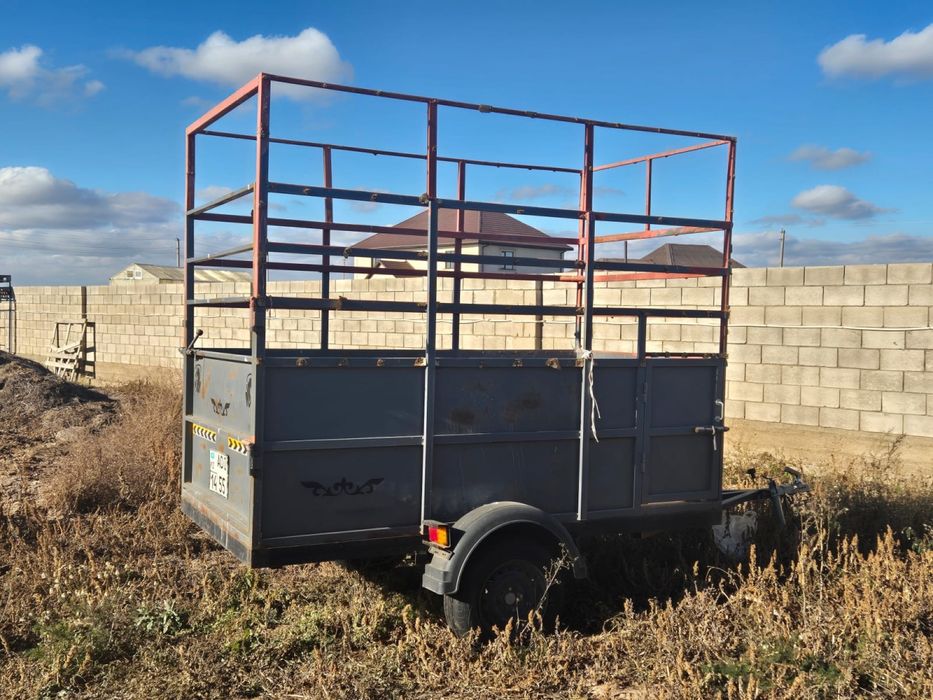 Лекковой прицеп продам