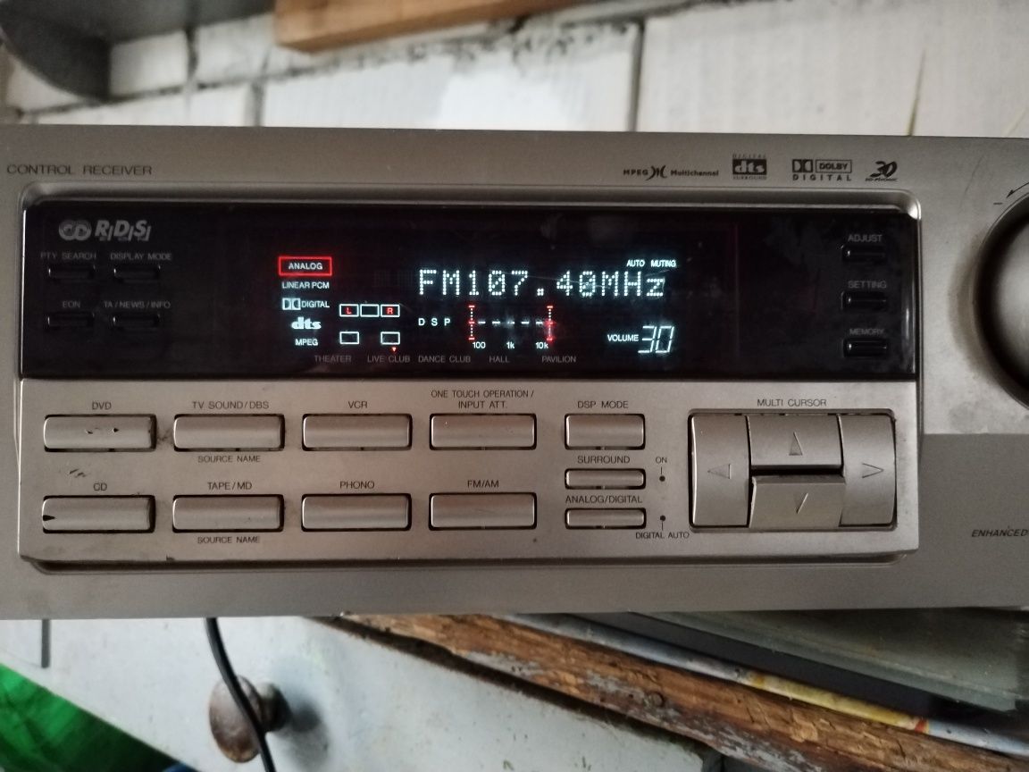 RX-6001R stereo 200 W de la JVC