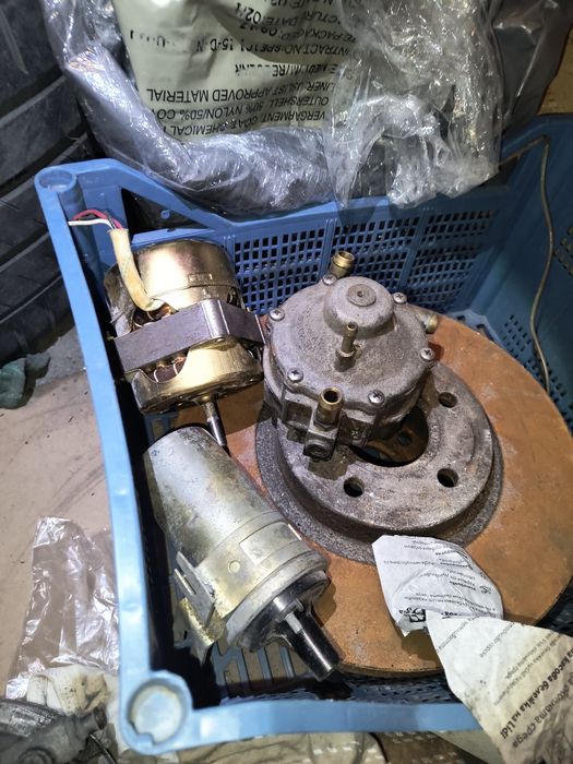 Газова бутилка 42 л и части изпарители