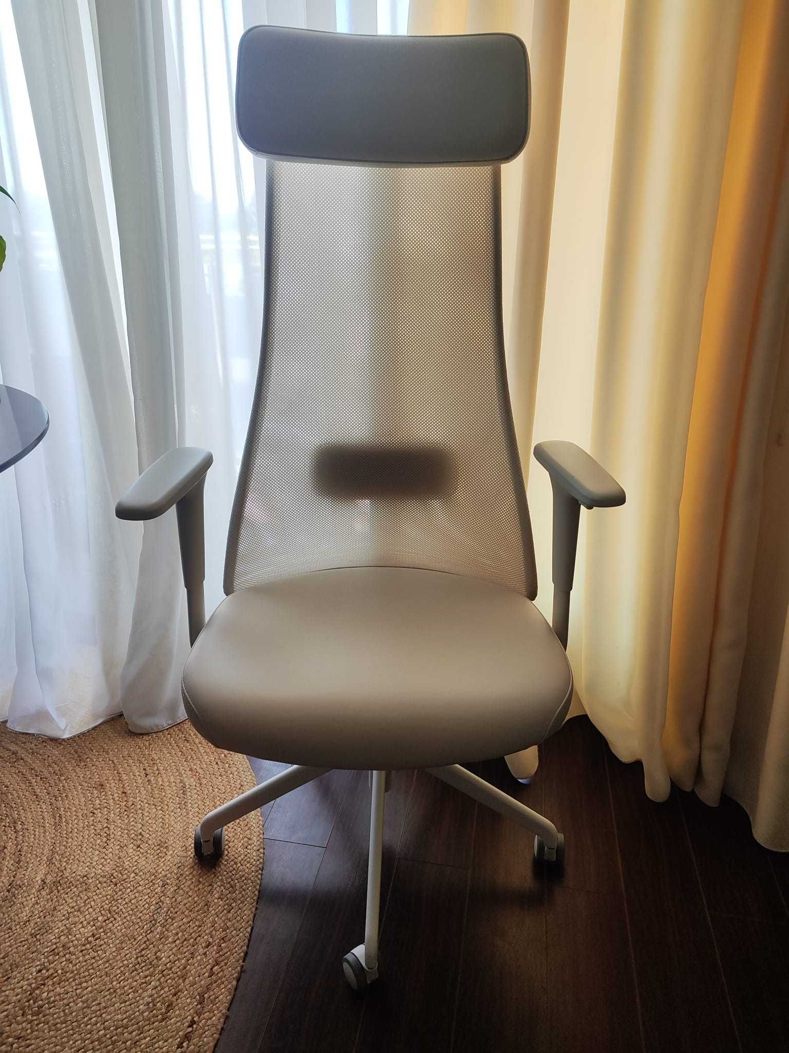 Scaun birou IKEA JÄRVFJÄLLET alb
