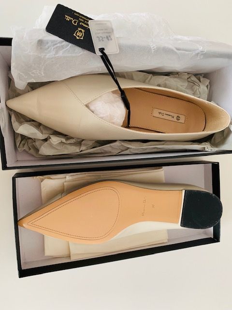 Pantofi NOI din piele, dama Massimo Dutti