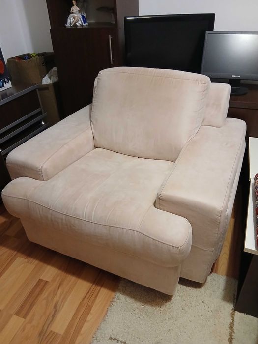 Canapea extensibilă +Fotoliu