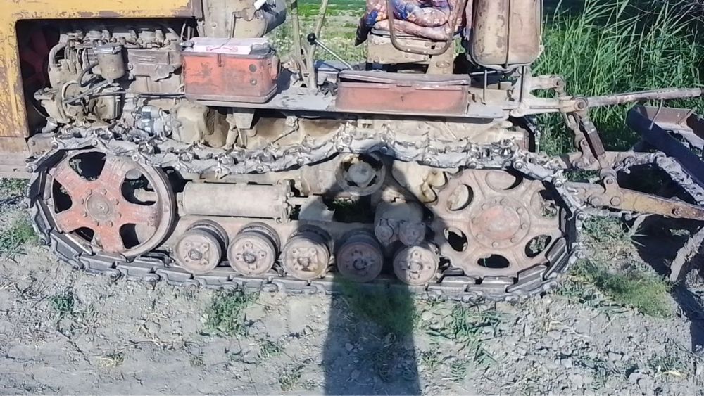 KDT-54 Гусеничный трактор