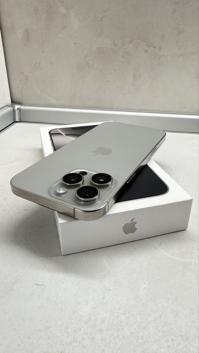 Apple iPhone 16 Pro Max, 256 GB, Natural Titanium, ГАРАНЦИЯ