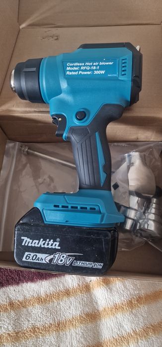 Scule pentru baterii Makita