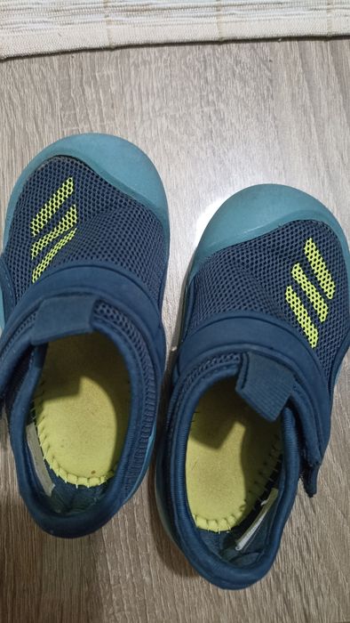 Адидас обувки/летни сандали 22 номер