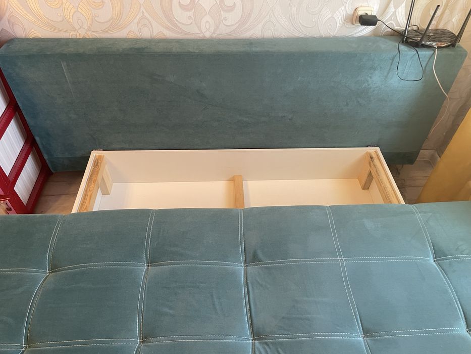 Продается диван (тахта)