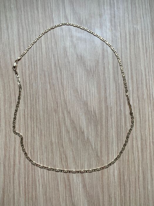 Vând Lănțișor de 14K cu o greutate de 9,65 grame lungime 55 cm