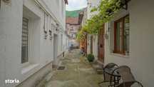 De vanzare 2 camere, ultracentral – Str. Poarta Schei, Ideal Airbnb