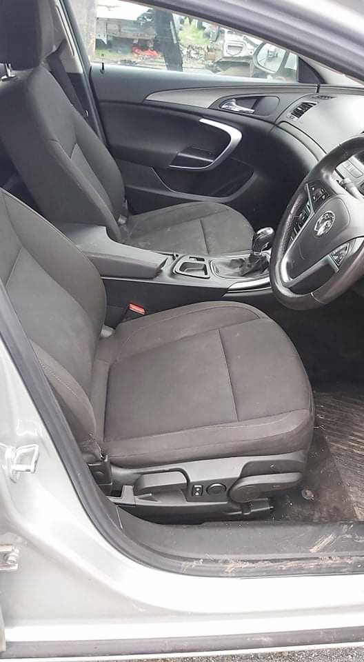 Опел Инсигния 2.0 цдти 131 к.с. / Opel Insignia 2.0 cdti 131 НА ЧАСТИ