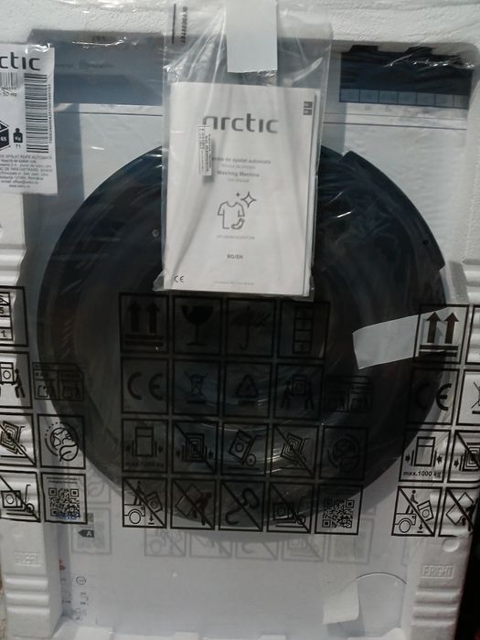 Mașină  de  spălat  nouă Arctic
