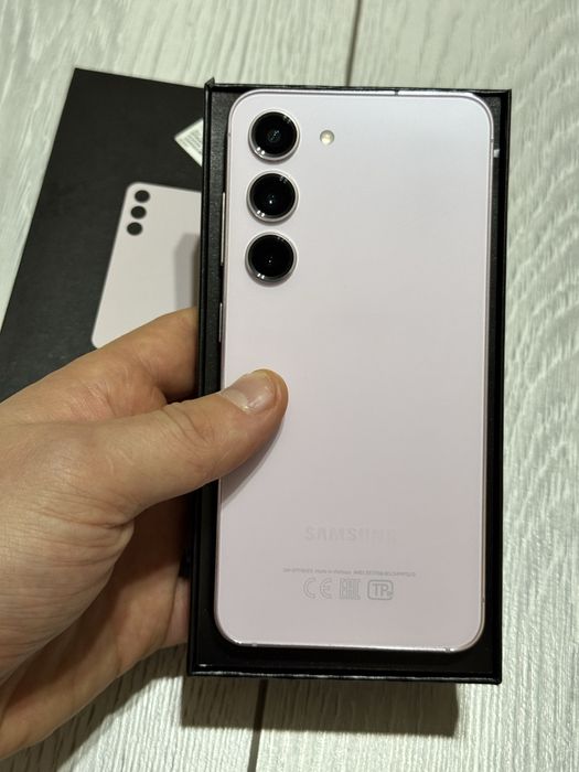 Samsung S23 256 gb Ram 8 5G польный комплект