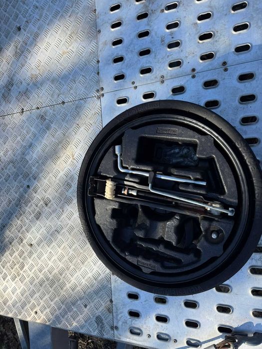 Резервна гума комплект МЛ R класа Мерцедес