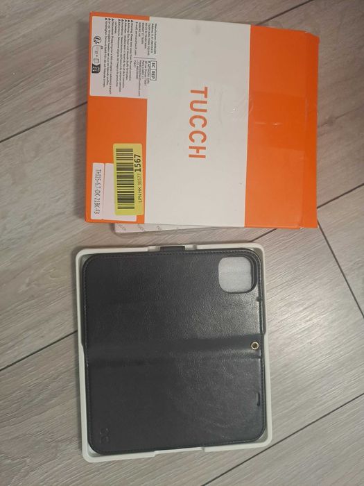 Husă TUCCH Detasabilă 2-în-1 pentru iPhone 15 Plus (6.7”) – Neagră