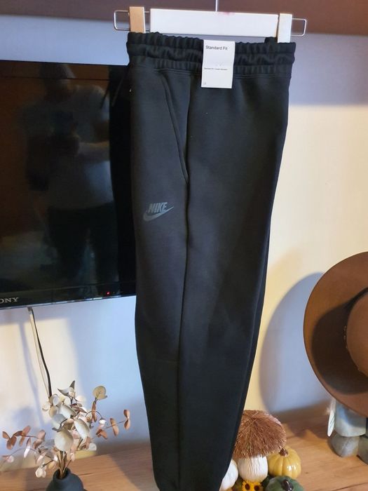 Pantalon Nike -Tech