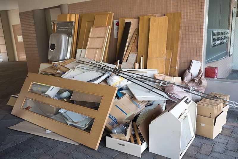 Debarasari apartamente, beciuri,poduri,mobila veche