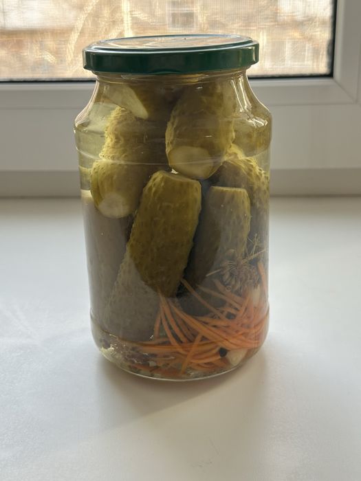 продам огурцы на лимонке, вкусные , литровая банка 1000 тенге