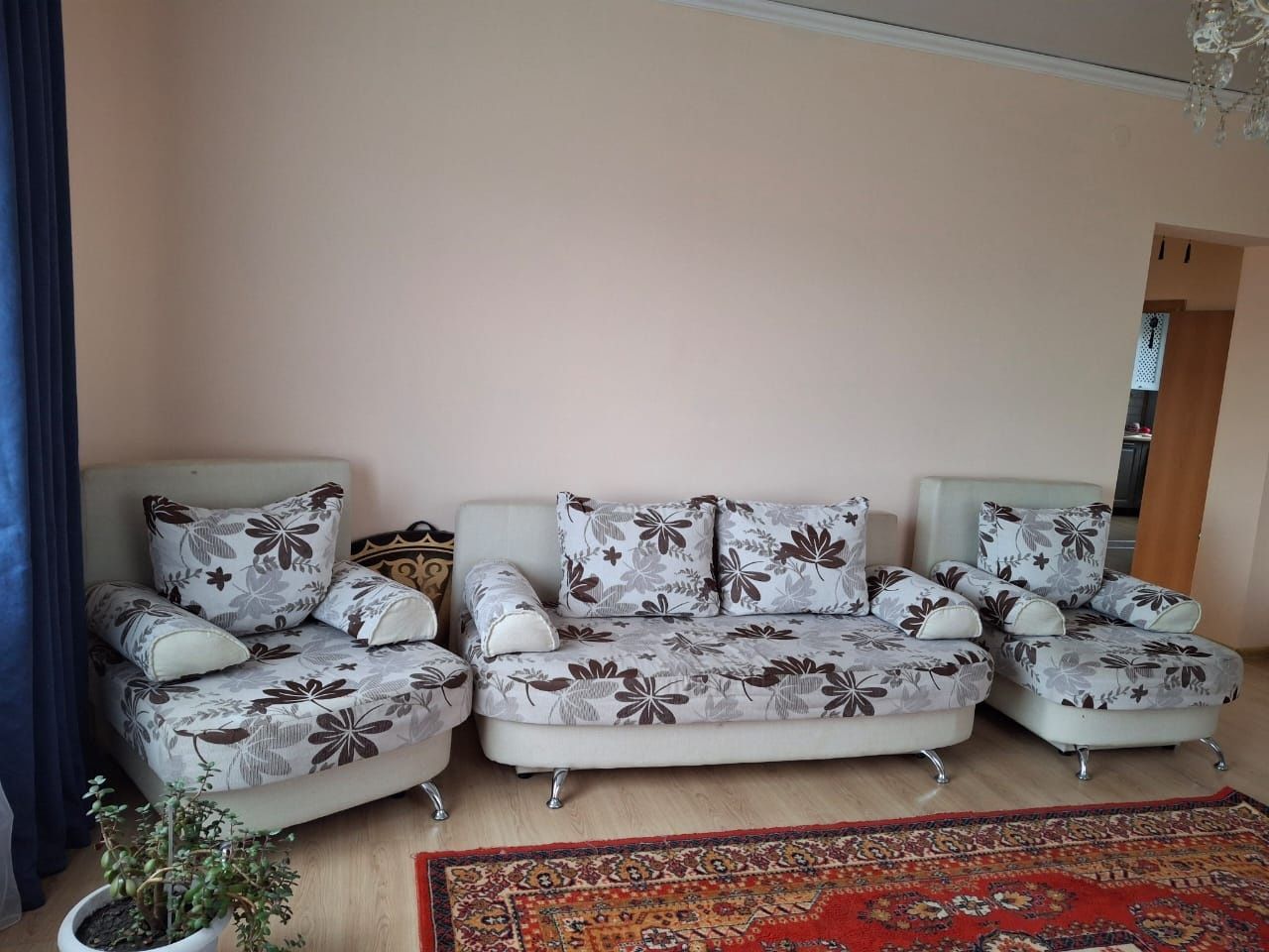 Продам диван хорошом состояние