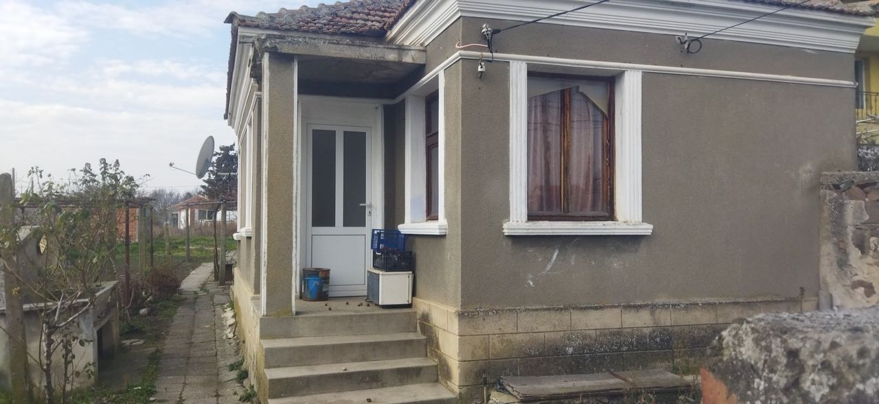 Продава се Къща в Каблешково - 50 кв.м за 1200 €/кв.м - Снимка #3