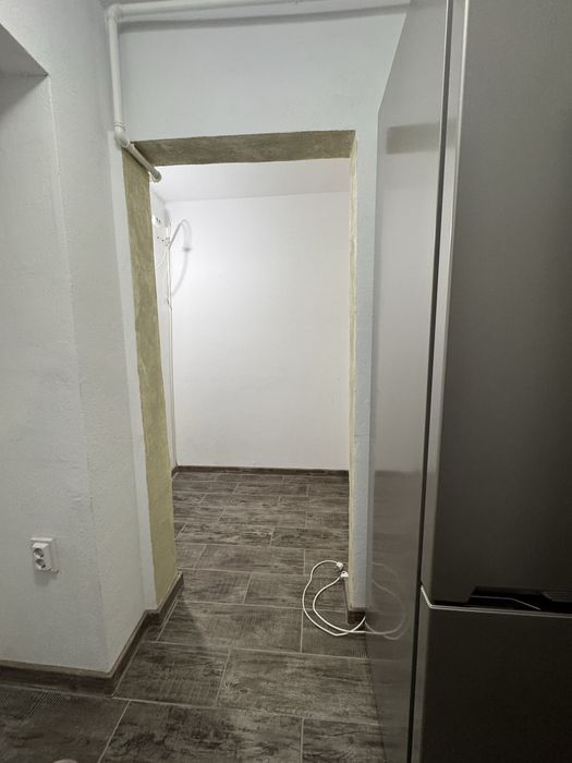 Inchiriez apartament