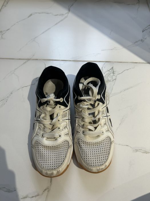 Волеиболға арналған asiks красофка сатылады